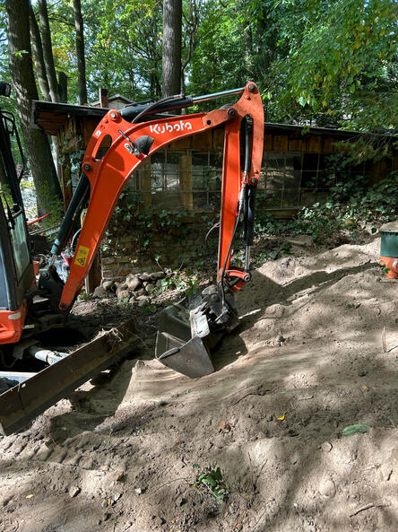 Sammelgrube am Waldfloss versenkt Sammelgrube am Waldfloss versenkt